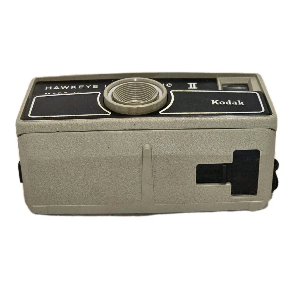 Kodak Hawkeye Instamatic II‎ Camera GUC Vintage Collector Movie Prop Retro USA